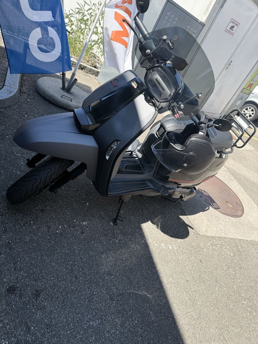 Lambretta Sonstige: Lambretta V125 Special – Gebraucht aus Kreuzlingen von 1992m 1
