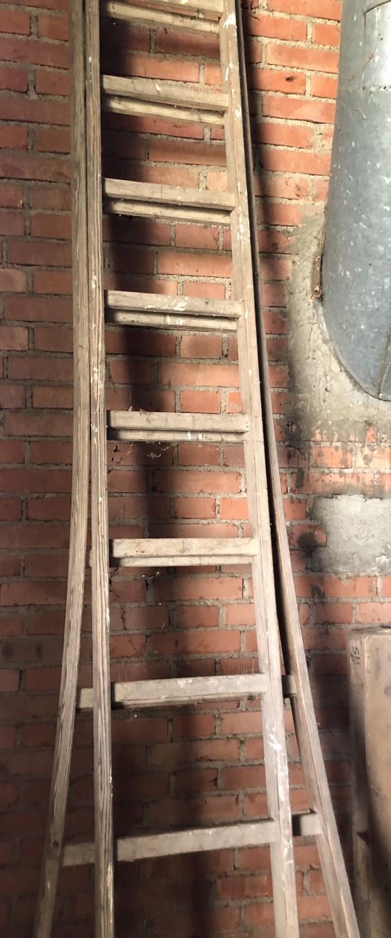 Leitern: Altholz, antike Holzleiter, Vintage – Gebraucht aus Oberkulm von Weberlisa