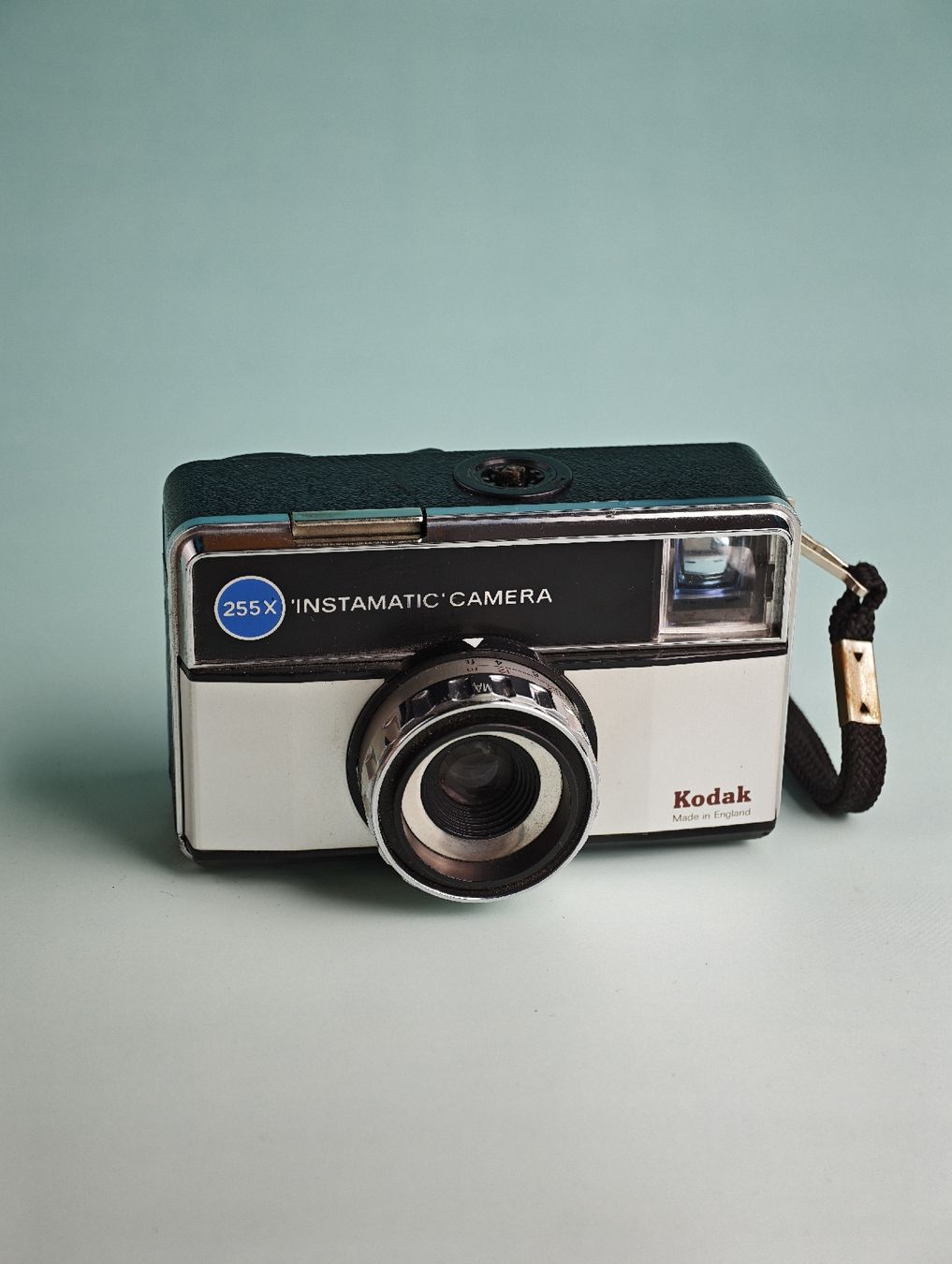Kodak Fotocamera: Kodak Instamatic 255x – Difettoso da Oron-le-Châtel venduto da max_zg5l 1