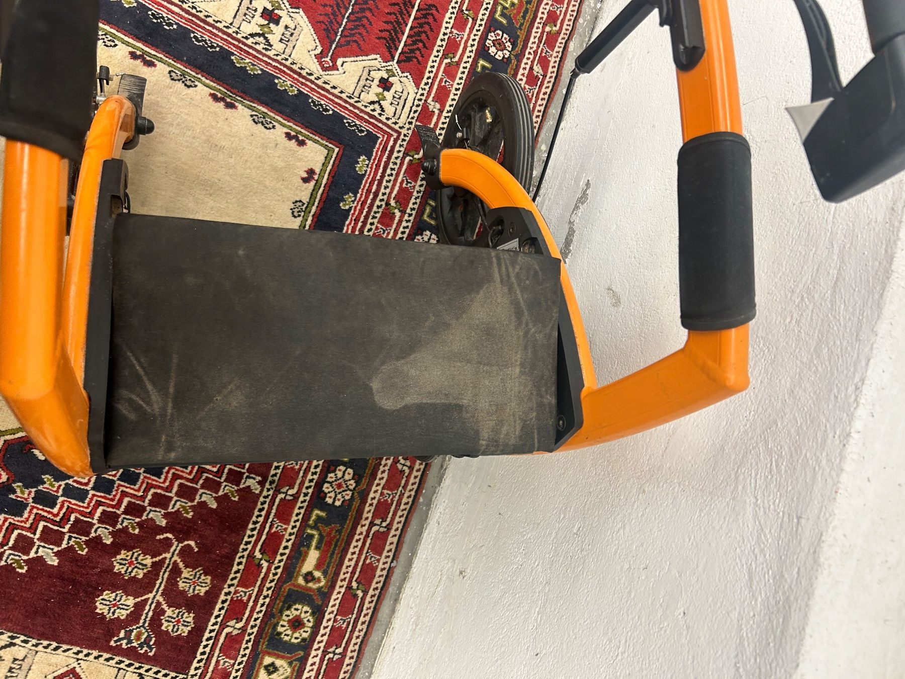 Ausili per la deambulazione: Rollator / Gehhilfe Bimeda zusammenklappbar – Usato da Zürich venduto da Levelart 8