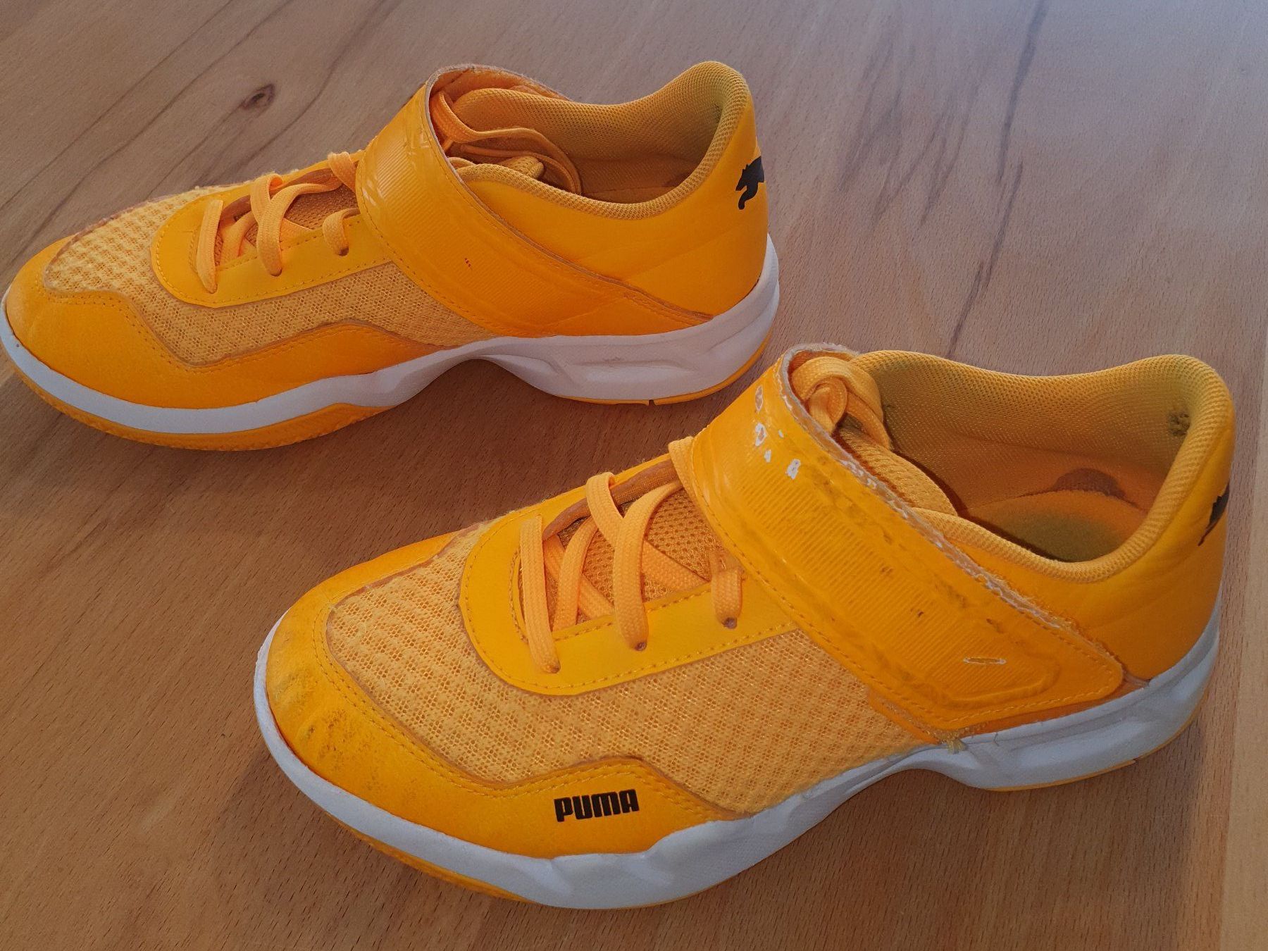 Puma Schuhe für Jungen: Hallenschuhe v. Puma, Gr. 35 – Gebraucht aus Bilten von pelanov 5