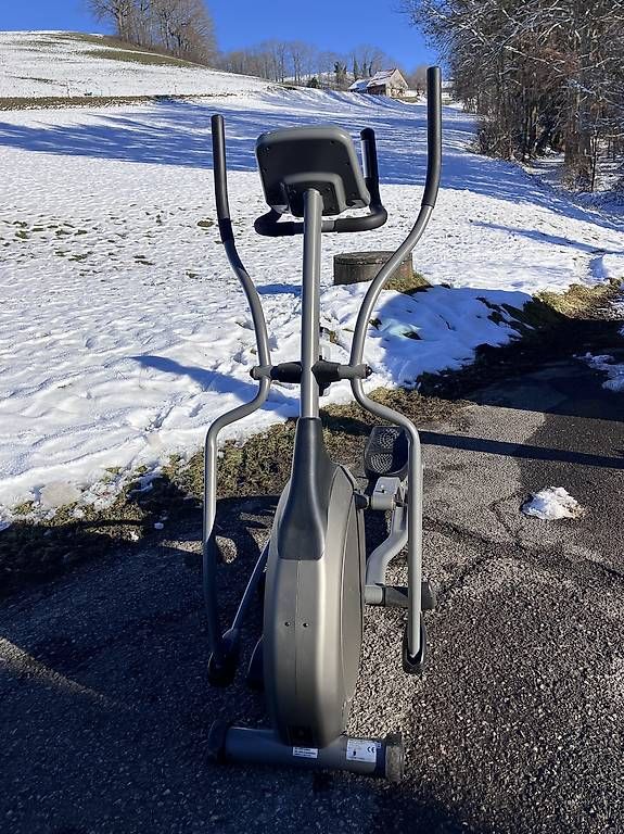 Hometrainer:  Elliptique Vision Fitness – Usato da Grangettes-près-Romont venduto da ptero 3