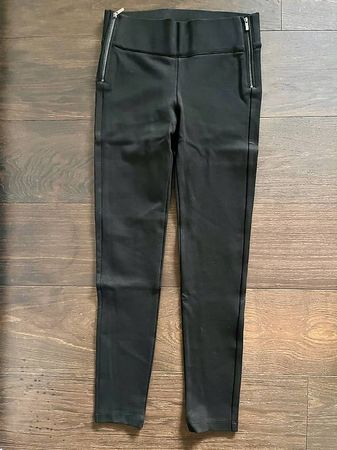 Stoffhose (Leggin) mit Reisverschlüssen, Gr. S, schwarz