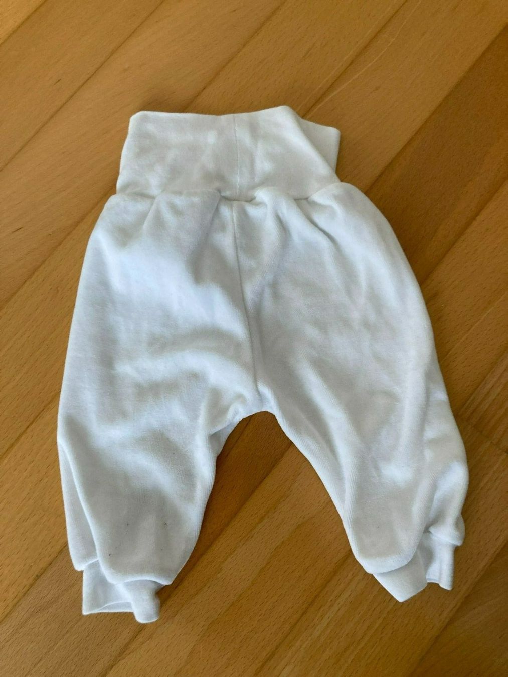 H&M Pantaloni: Hose weiss – Usato da Muttenz venduto da Juvenile33 1