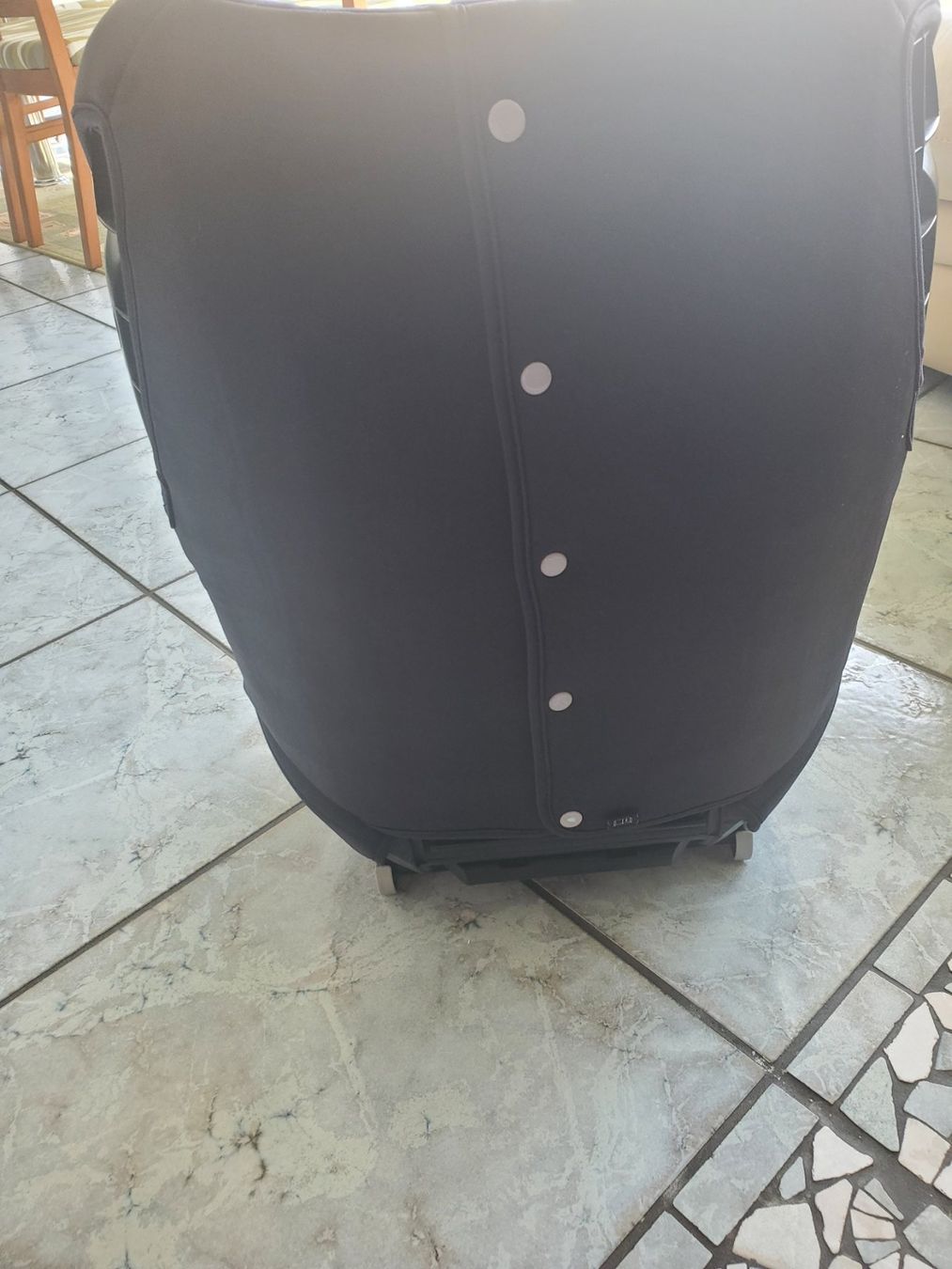 Cybex Seggiolini per auto: Cybex Juno 2-fix Kindersitz – Usato da Dättwil AG venduto da Globetrotter2000 1