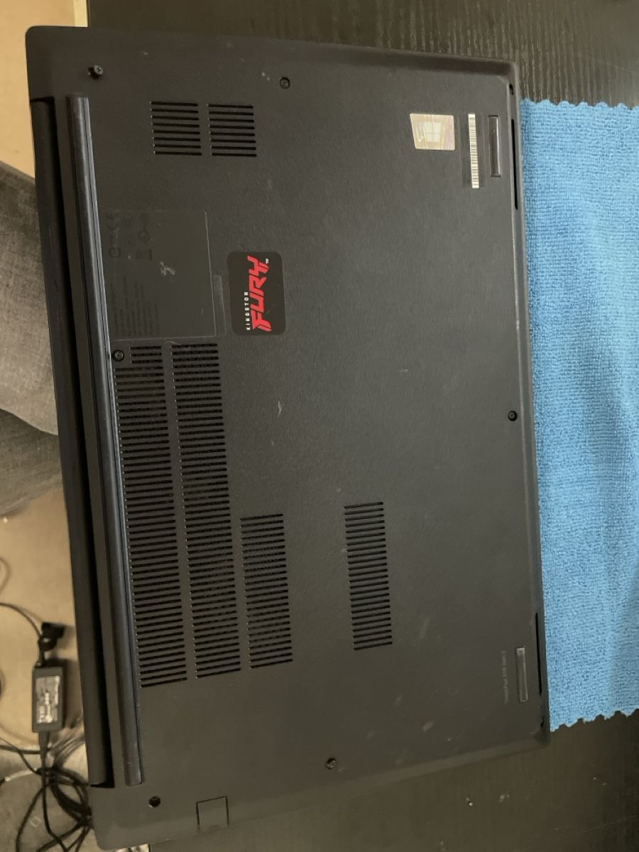 Lenovo Portables: Lenovo E15 Def/Bastler – Défectueux à Abtwil SG par Kueng.MultiOutlet 4