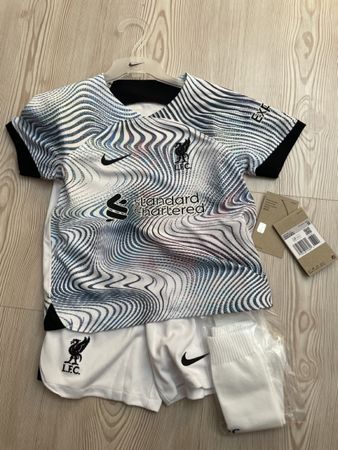 Liverpool Trikot Kinder Grösse 96-104 neu