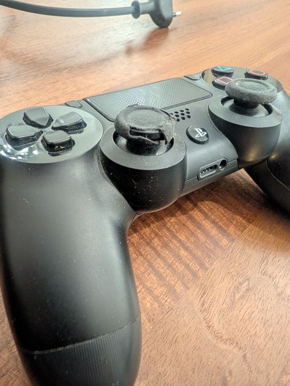 Sony Console: PS4 PlayStation 4 mit Controller gebraucht – Usato da Zürich venduto da aronltd 2