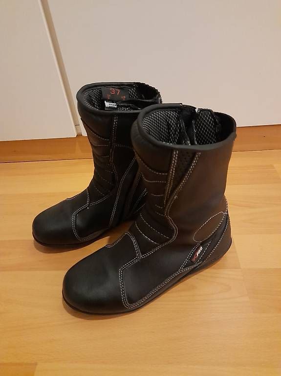 Scarpe da uomo: Motorradstiefel Grösse 37 neu – Usato da Alpnach Dorf venduto da Mira1803 2