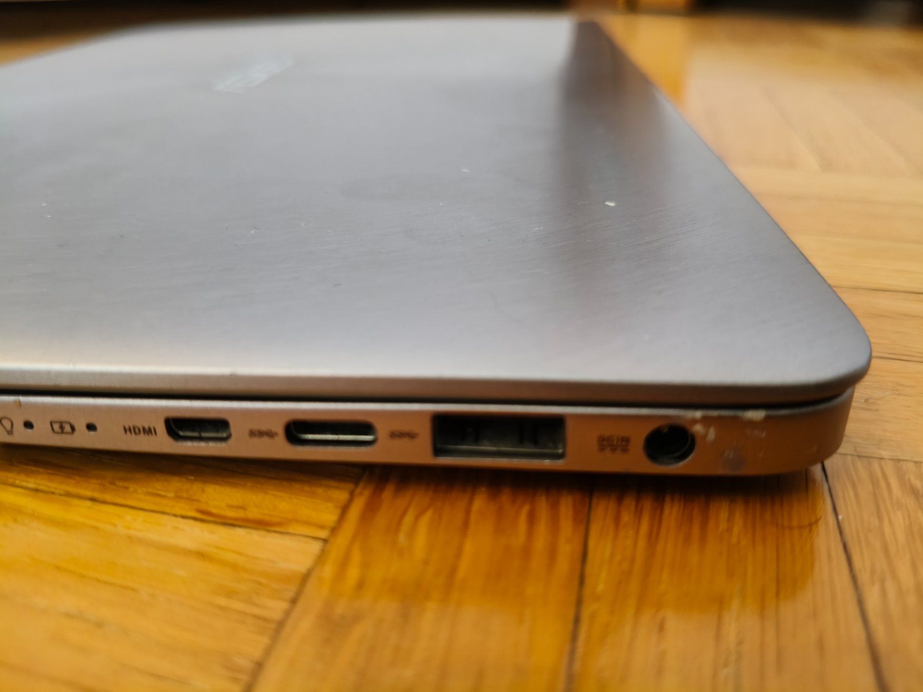 Asus Notebook: Notebook Asus Zenbook 13.3" UX330U – Usato da Martigny venduto da Yaski 3