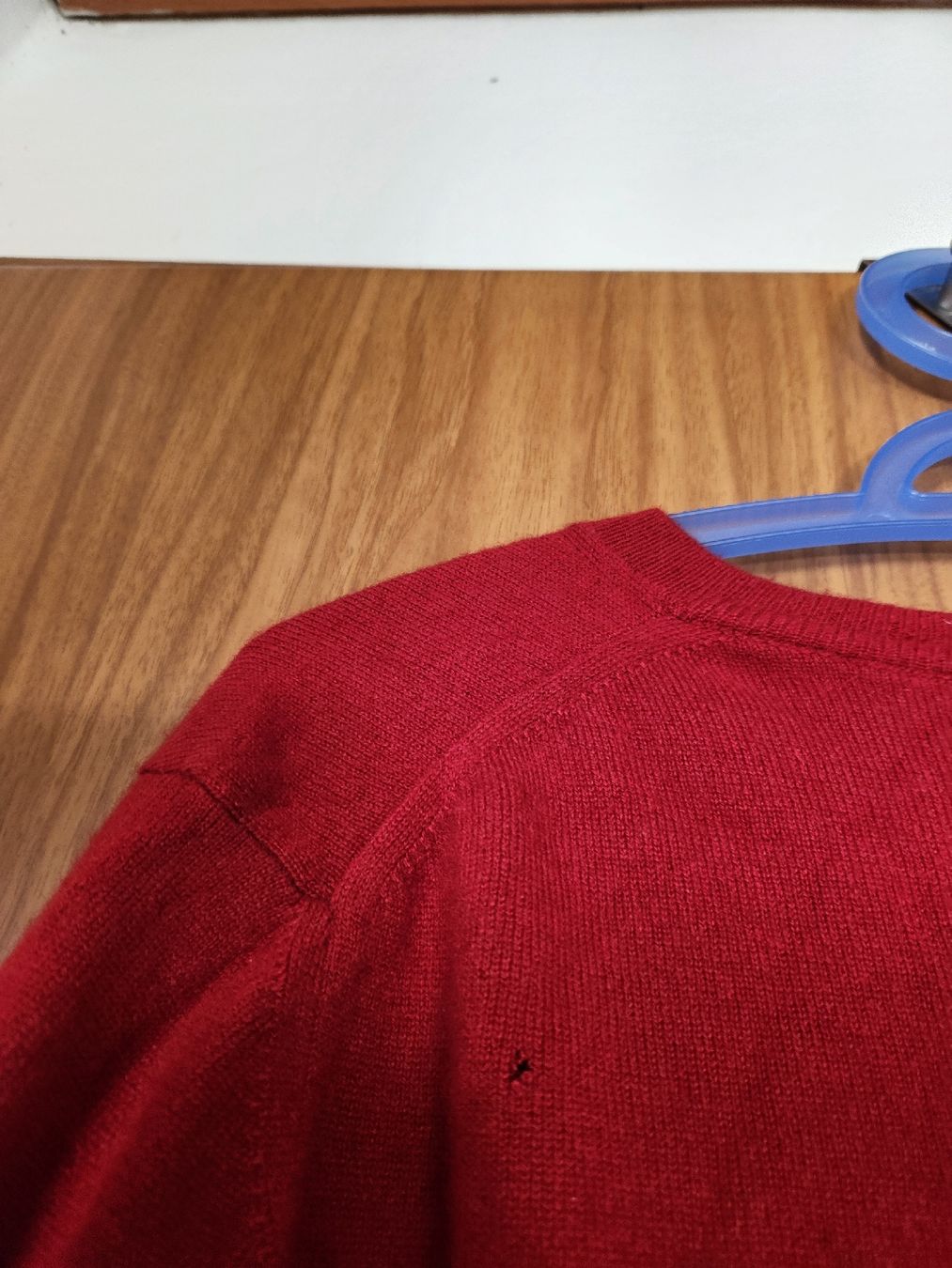 Maglioni & Felpe: Pull Homme Monoprix Cachemire Rouge Taille L Défaut – Usato da Niedergösgen venduto da Eva2410 4