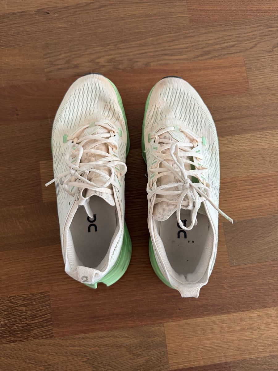 On Scarpe da uomo: On Cloudsurfer Max – Usato da Zürich venduto da Gamefan 2