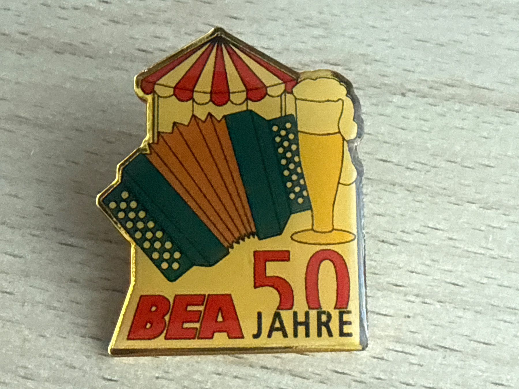 Placchette & Badge: Pin BEA 50 Jahre – Usato da Glattbrugg venduto da Schweigmatt