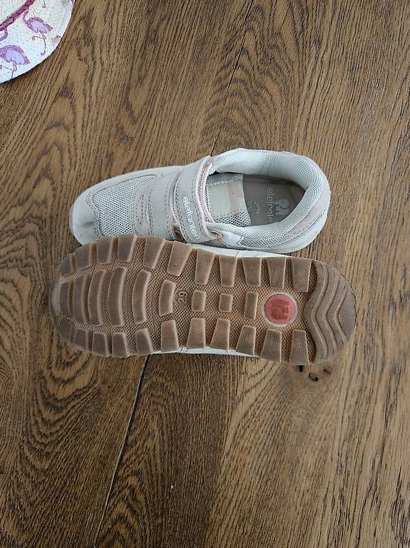 Scarpe per ragazzi: Turnschuhe Marke Elefant Grösse 29 – Usato da Scherz venduto da pac_tw6k