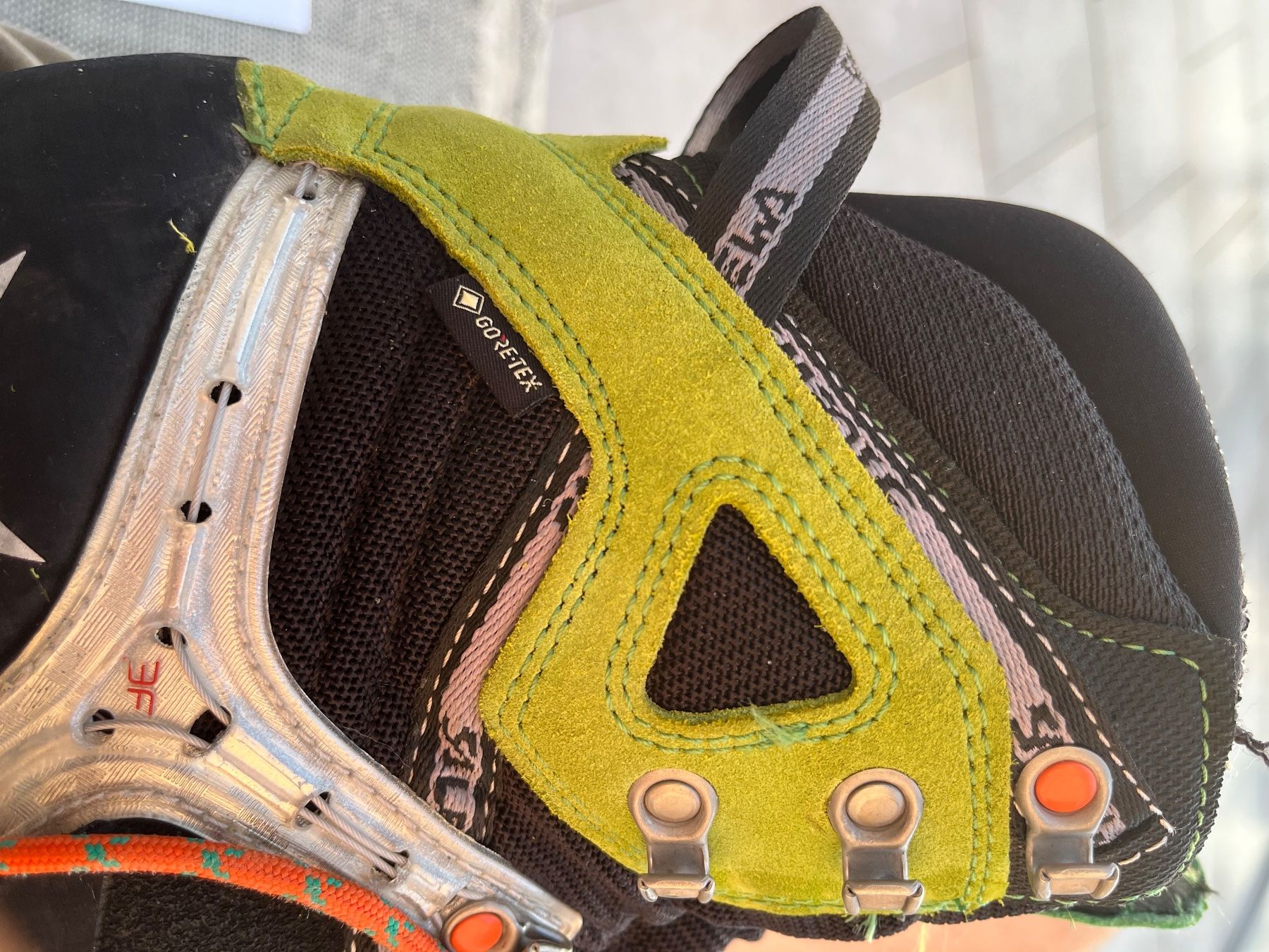 Salewa Scarpe da uomo: Wanderschuhe - Salewa Condor Evo GORE-TEX - Gr. 44 – Usato da Hirschthal venduto da Copen 1