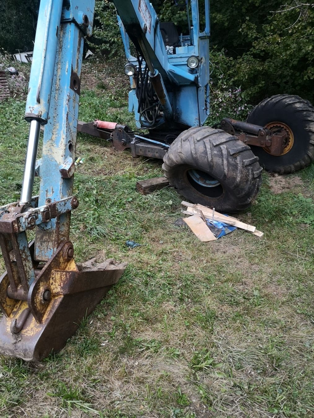 Menzi Muck Escavatori: Menzi Muck 3000EH ab Platz – Difettoso da Conters venduto da Fer_k9f6 6