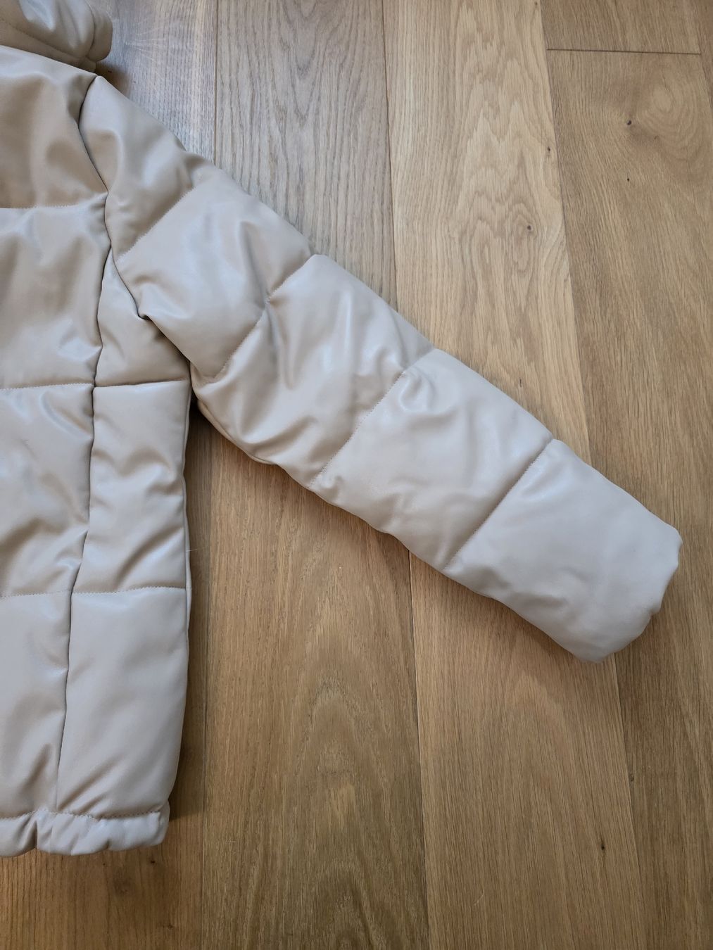 Giacche: sehr schöne Winterjacke BCBGMAXAZRIA in beiger Lederoptik – Usato da Büren SO venduto da kim_yc8x 8