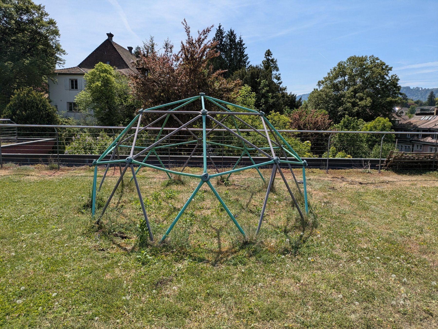 Ponteggi: Klettergerüst von Lifetime, grau/grün – Usato da Zürich venduto da danieldanciu75