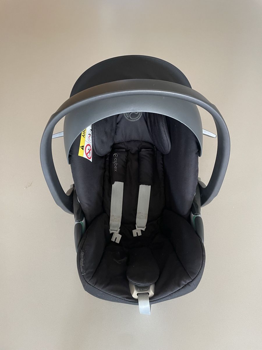 Cybex Sièges auto: Cybex Cloud Z i-Size + Base – D'occasion à Thalwil par arn_6xfw