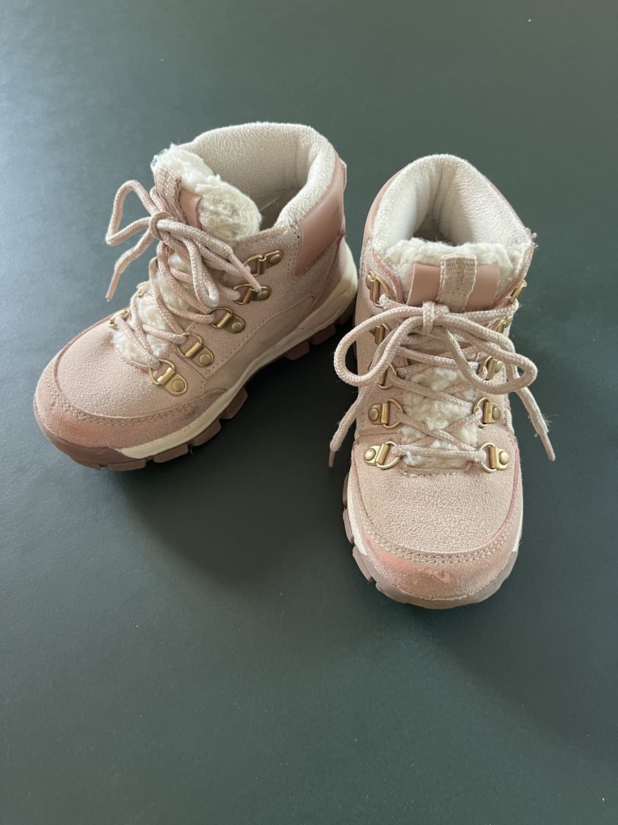 Next Chaussures filles: Next Winterstiefel  – D'occasion à Zürich par sabirones