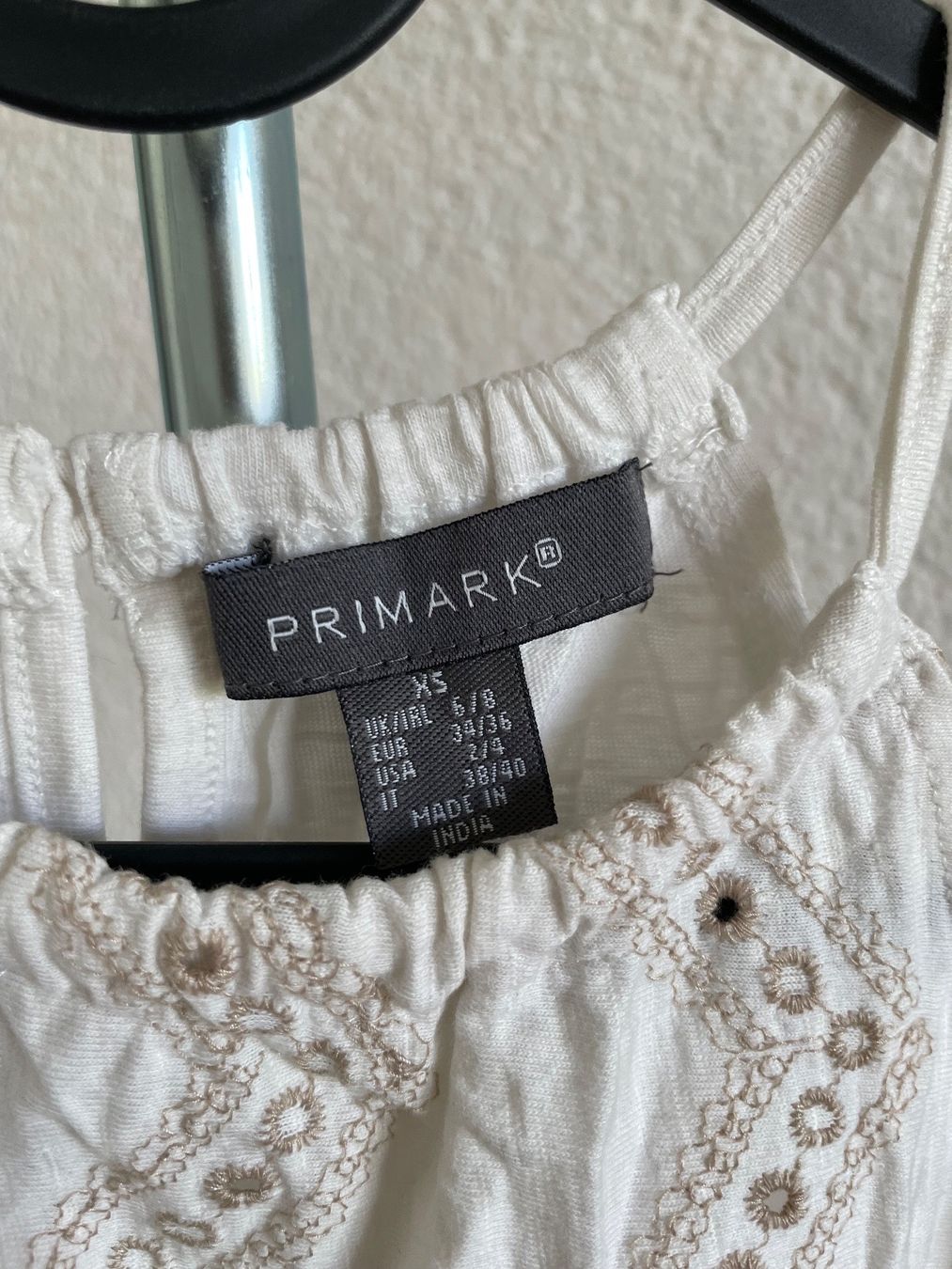Tops: White crop top – D'occasion à Dübendorf par maf_6tqh 1