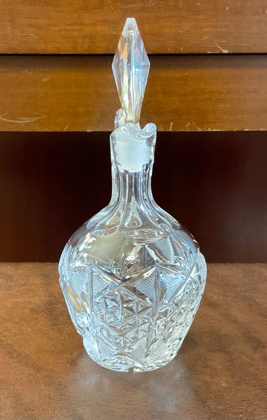 Caraffe: Kleine Kristall Karaffe H 16 cm – Usato da Allschwil venduto da Kasi1010 1