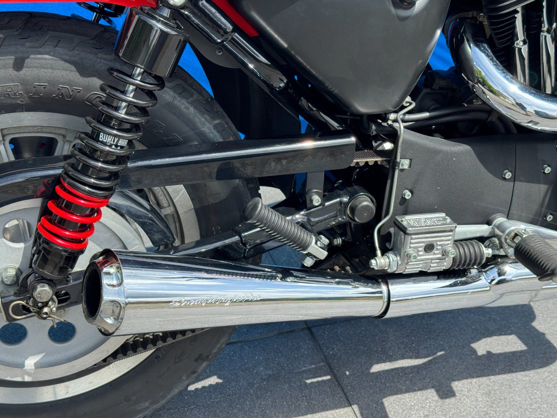 Harley-Davidson Chopper: HARLEY-DAVIDSON XL 883 Roadster – Usato da Escholzmatt venduto da Wikinger11 3