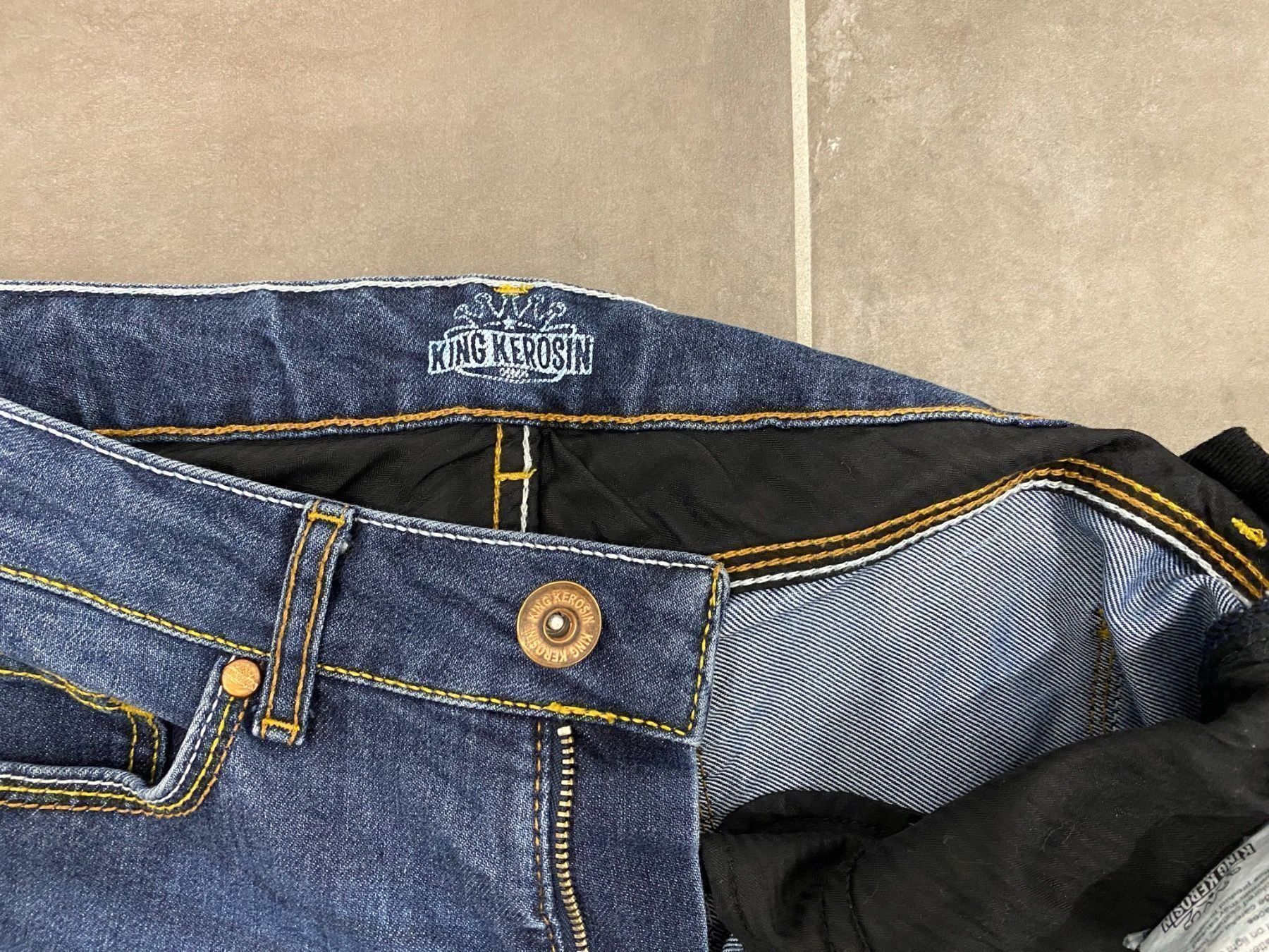 Jeans: Damen Motorrad Jeans – Usato da Stettfurt venduto da Harley2717 2