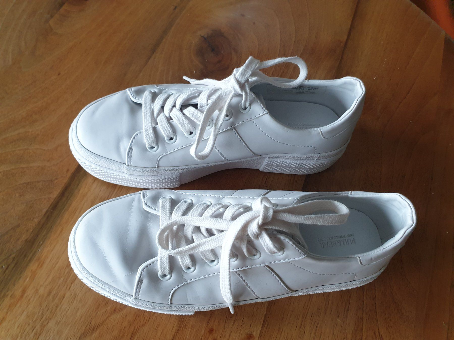 Scarpe da donna: WEISSE sneaker – Nuovo (secondo la descrizione) da St.Gallen venduto da EL03