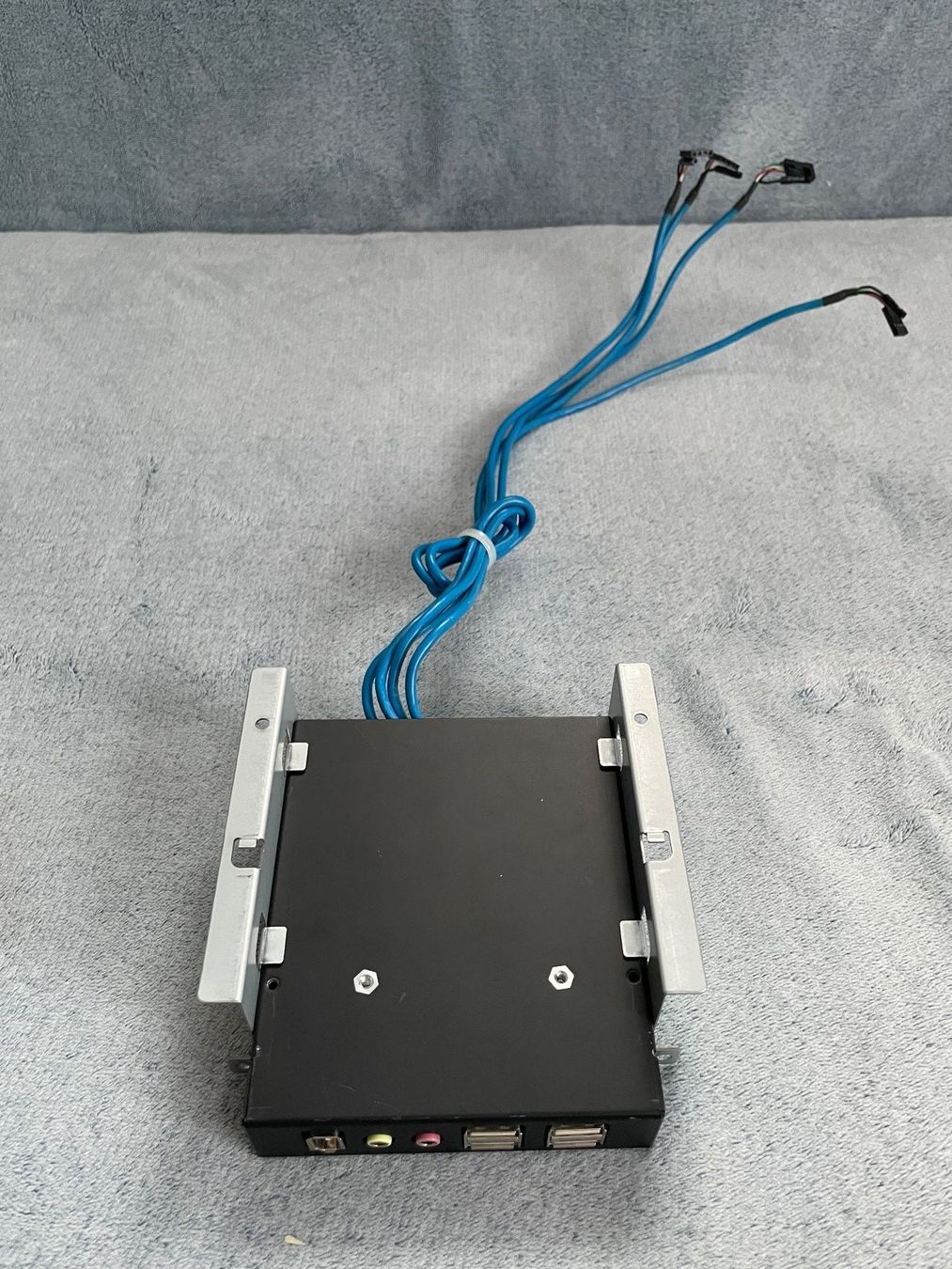 Custodie: Frontpanel für PC Gehäuse 3.5" – Usato da MAGDEN venduto da GoldenEagle2020 1