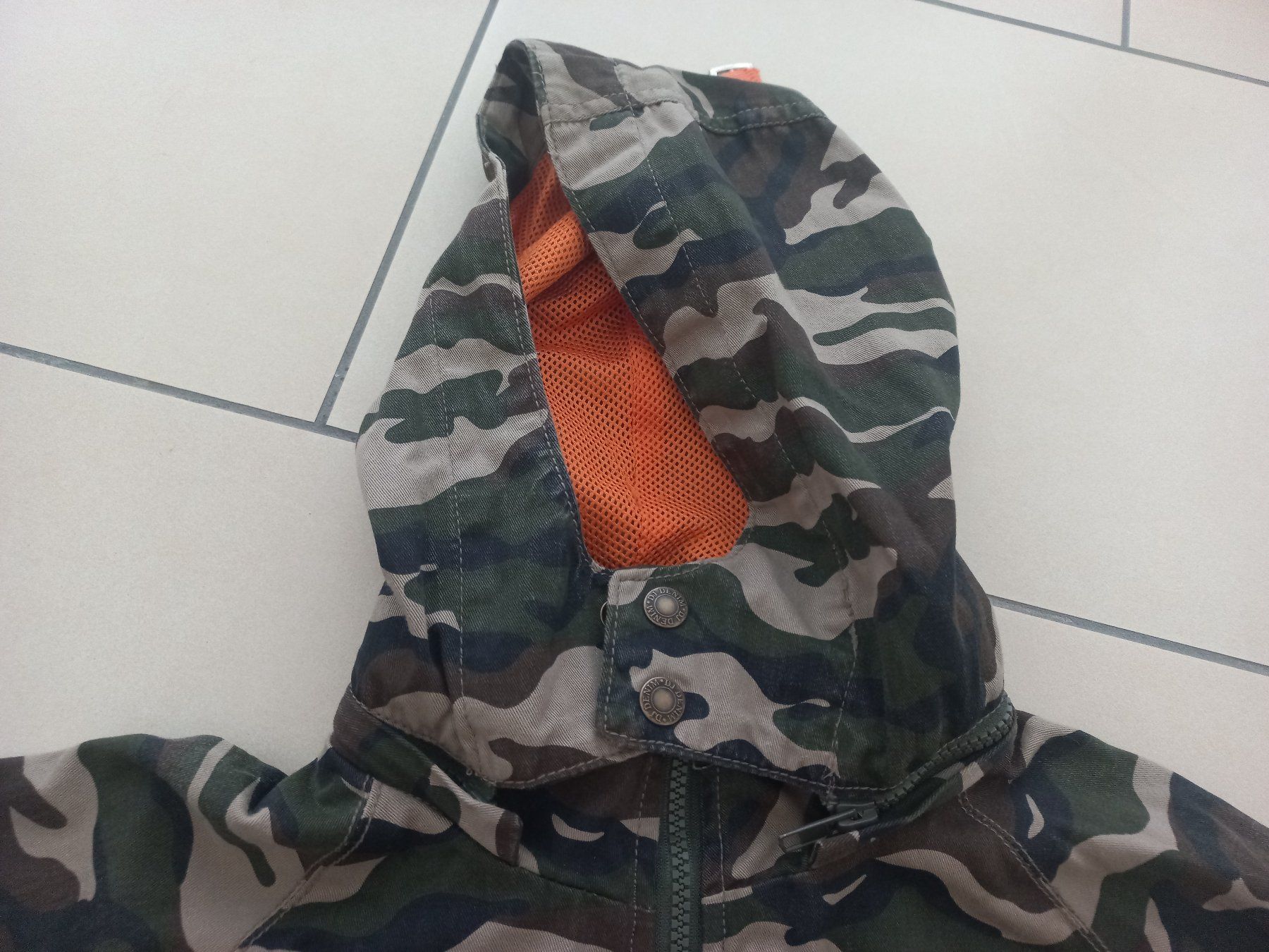 Giacche & Cappotti: Kinder Übergangsjacke mit dark Camouflage – Usato da Dübendorf venduto da movana 3