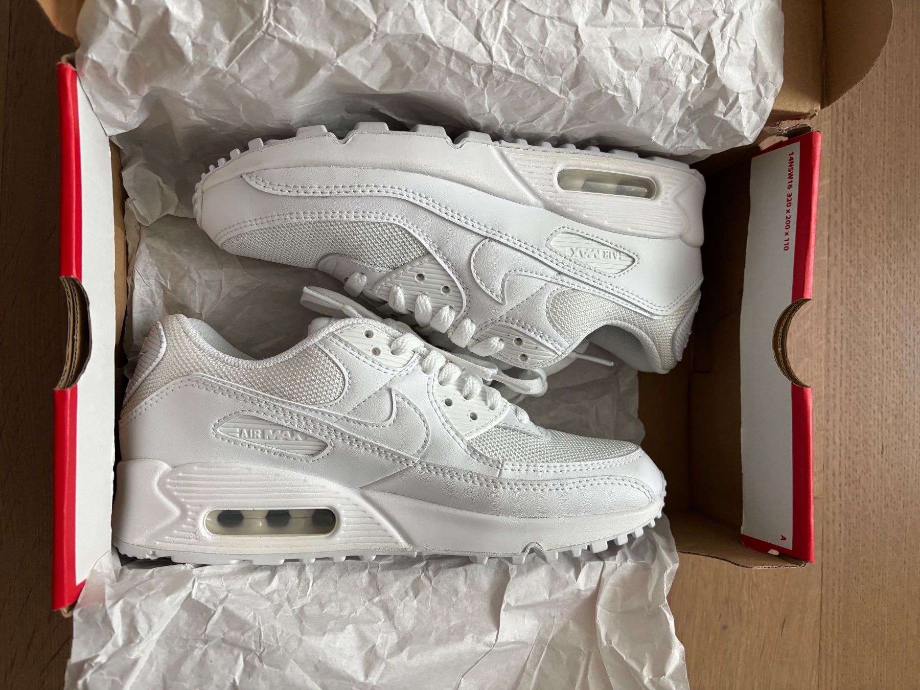 Nike Scarpe da donna: New Nike Air Max 90 Triple White US 7.5 – Nuovo e nell'imballaggio originale da Zürich venduto da ewat