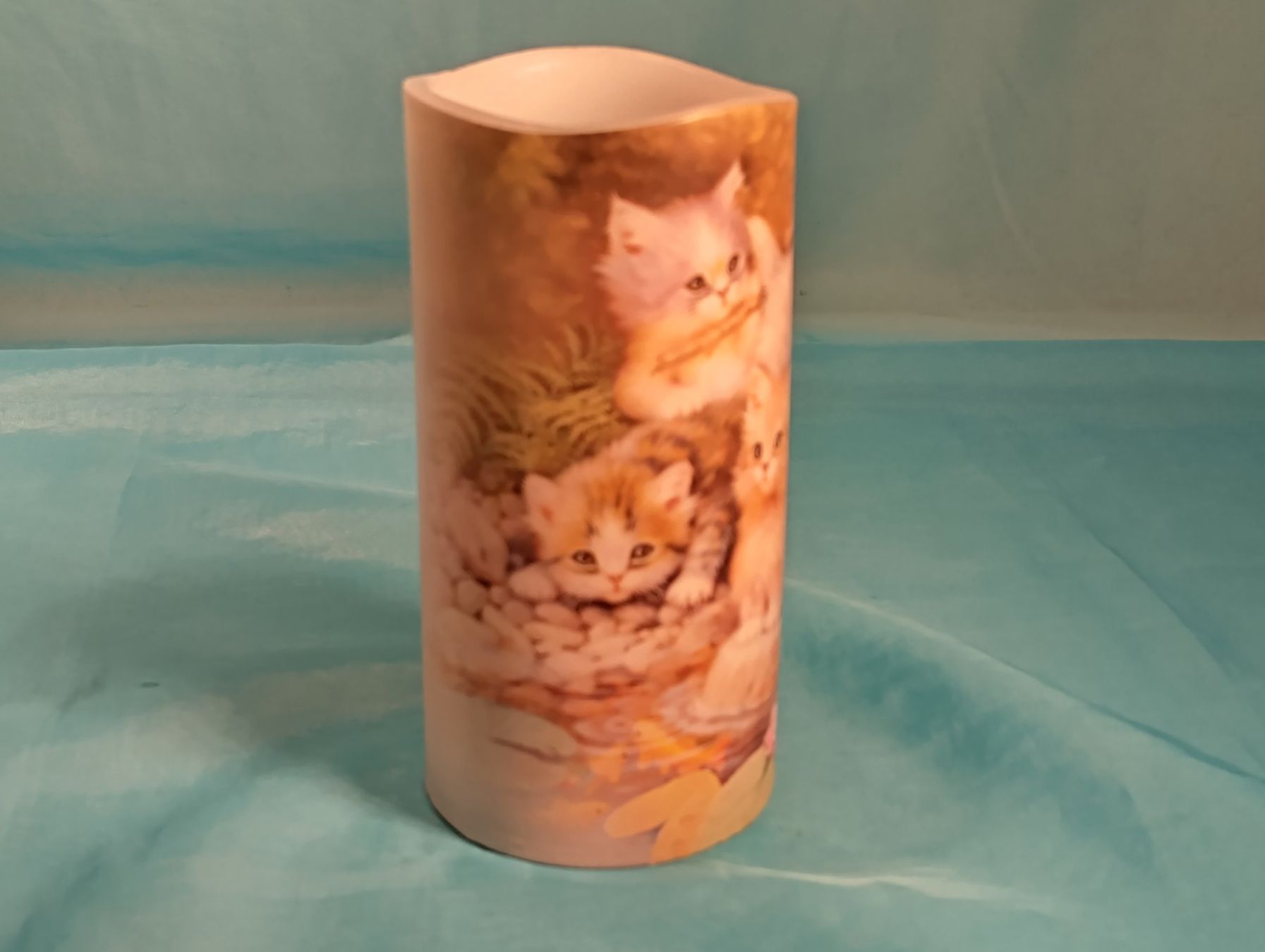 Candele: LED Kerze mit Katzen – Usato da Bellach venduto da JingleCherry 1