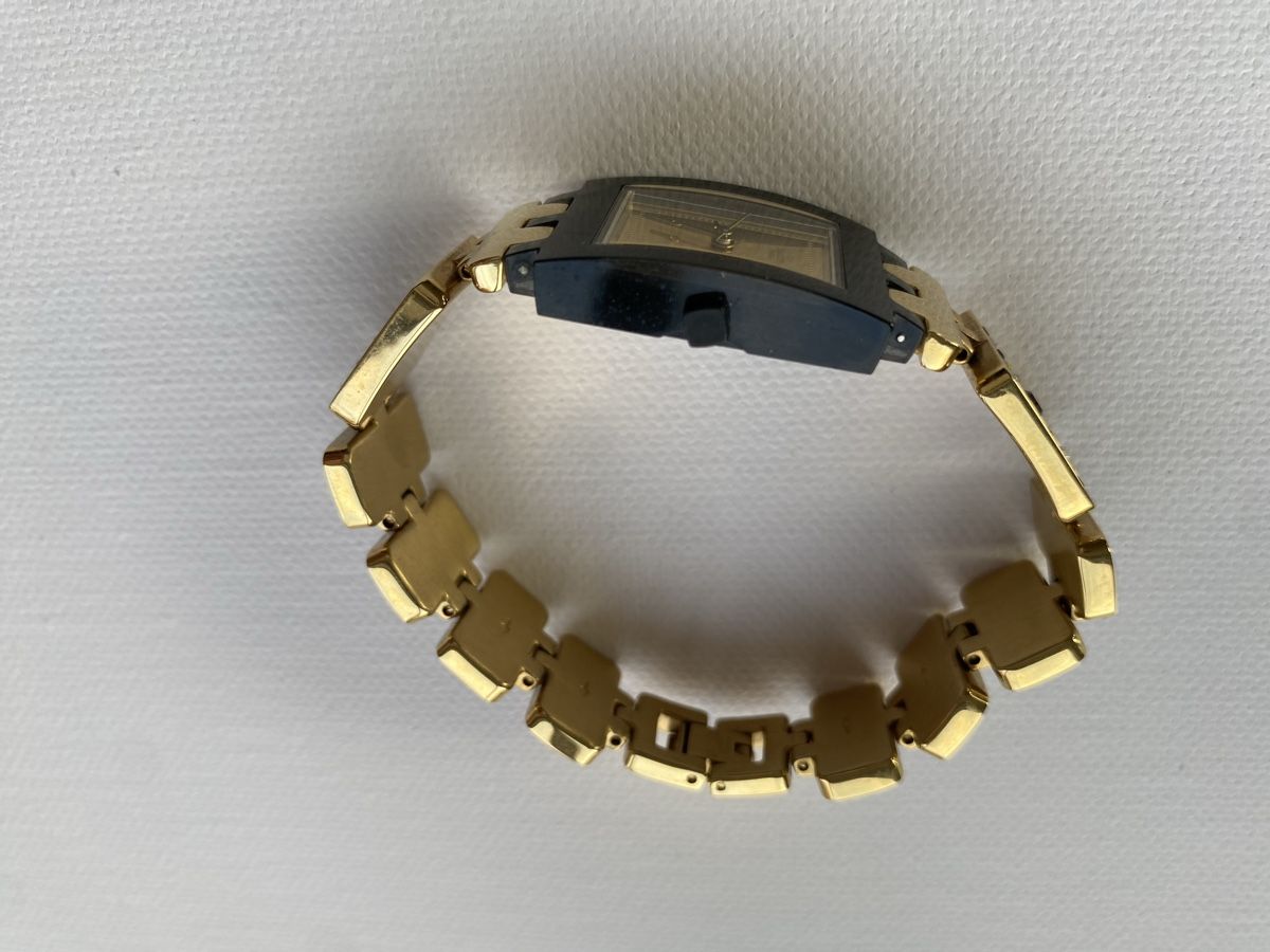 Swatch Uhren: Swatch schwarz/gold - #711 – Gebraucht aus Dübendorf von Montclair 2