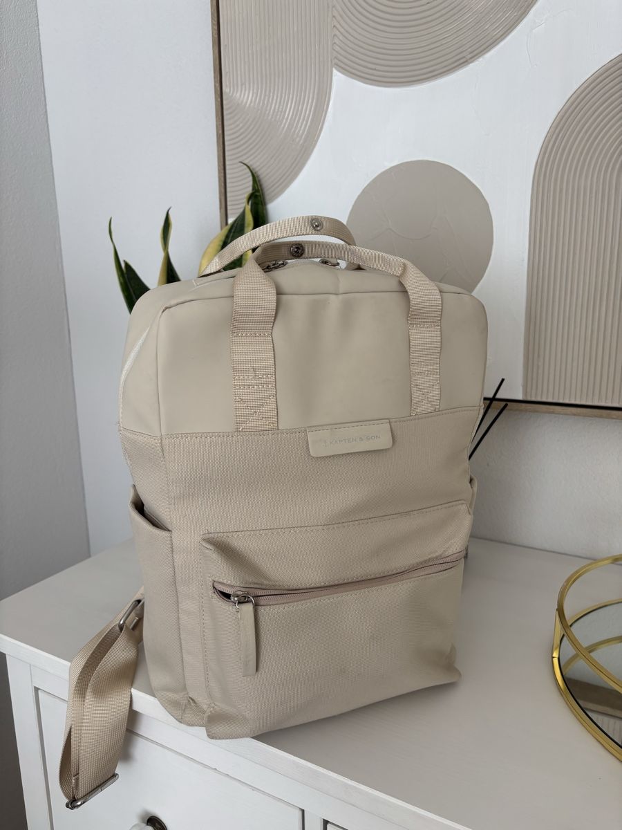 Kapten & Son Zaini: Kapten & Son Backpack Bag in Beige NP: 120.- – Usato da Horgen venduto da lme_8kj7 1