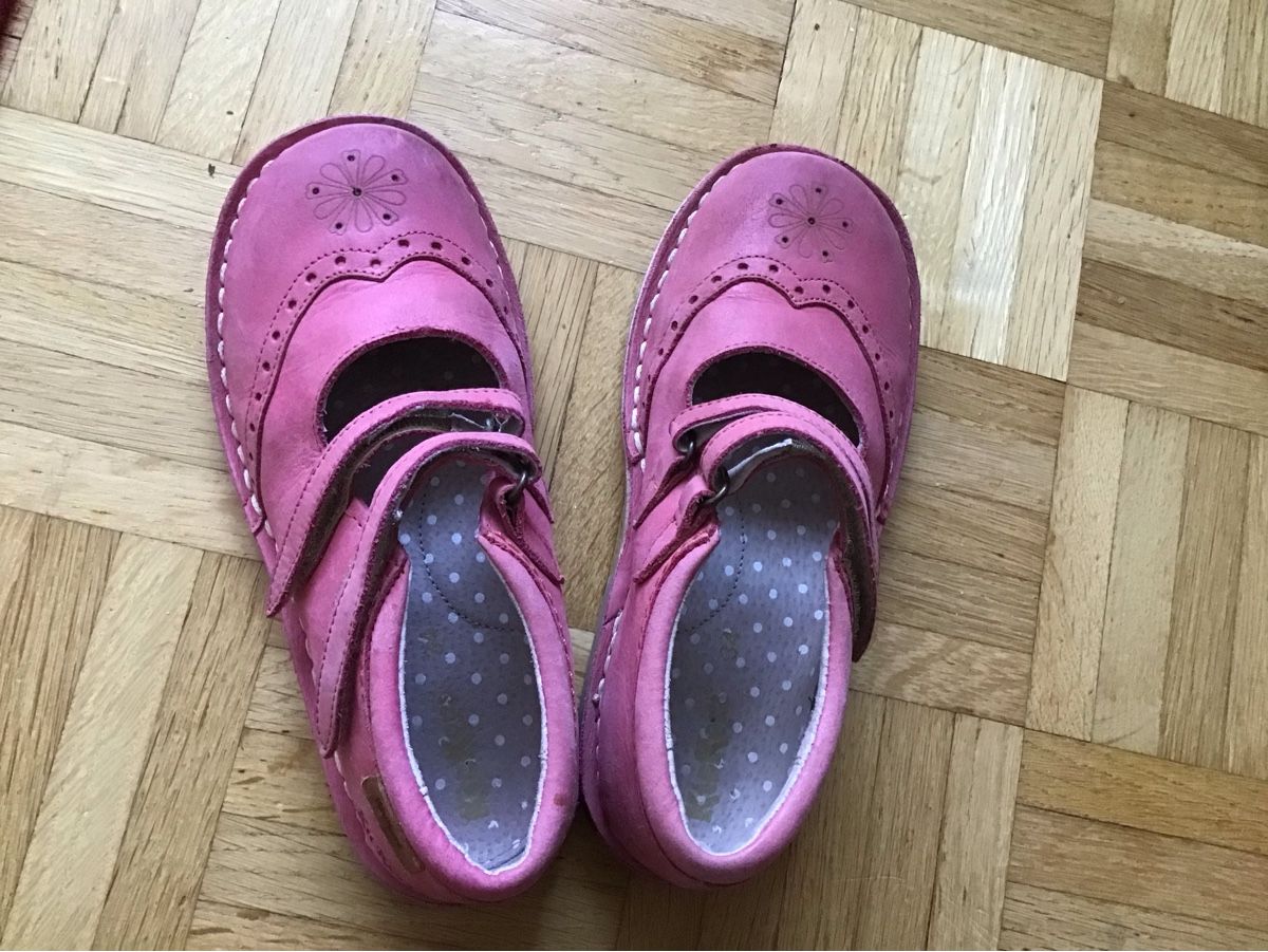 Kickers Scarpe per ragazze: KICKERS Mädchen Lederschuhe , Grösse 34. – Usato da Seuzach venduto da Tureda 3