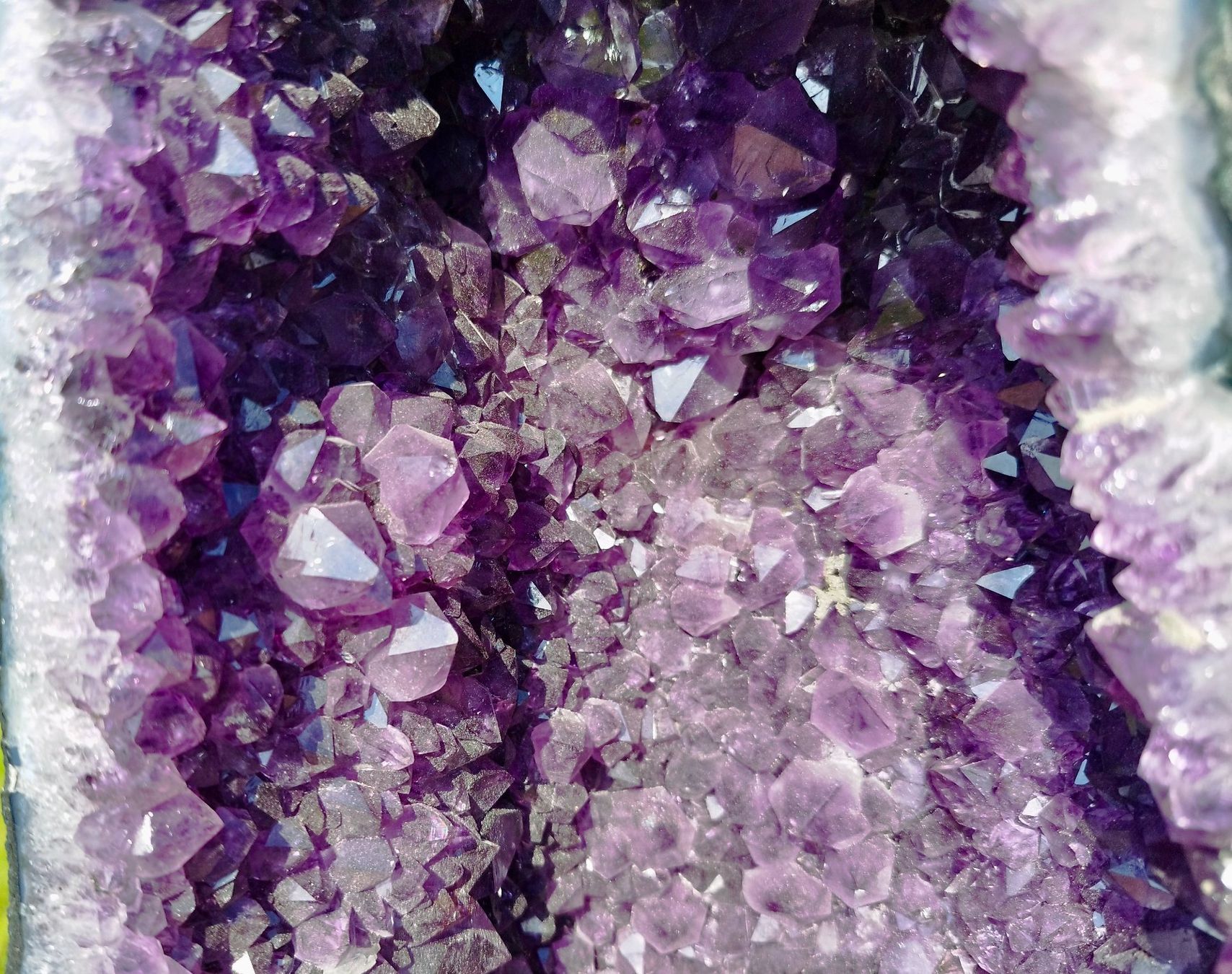 Mineralien & Heilsteine: Herrliche Amethystendruse mit einem Kräftigen violett – Neu (gemäss Beschreibung) aus Rheineck von  2