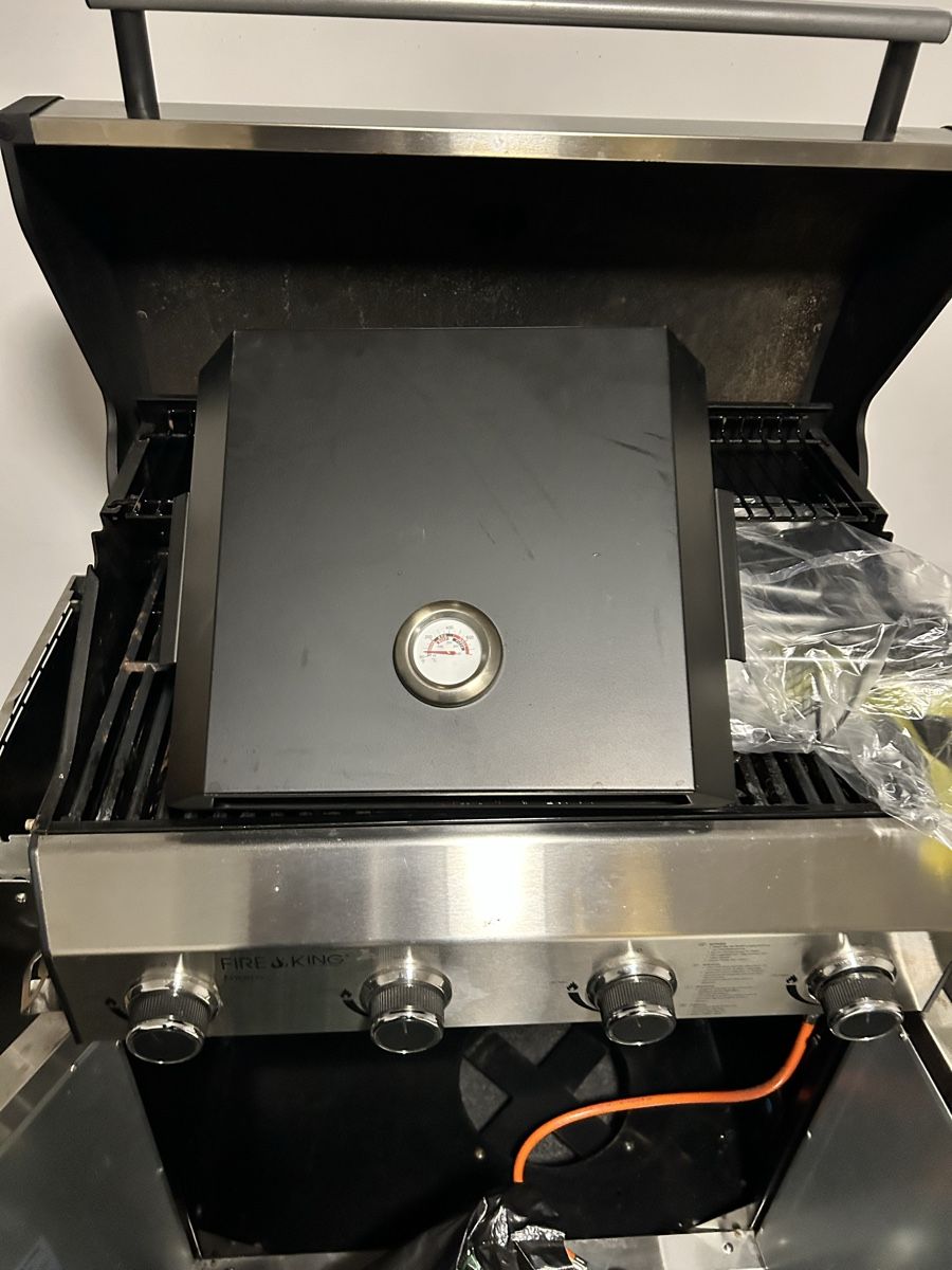 Griglie: Gasgrill neuwertig  – Usato da Bonstetten venduto da Naem 2