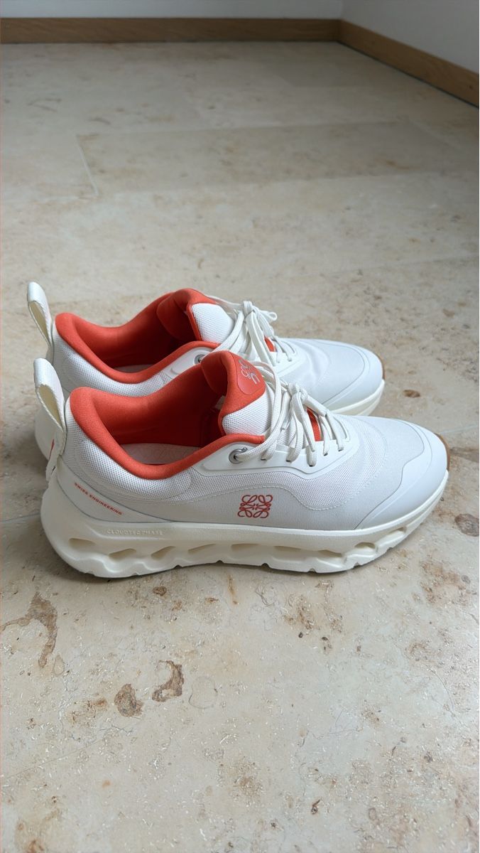 On Scarpe da uomo: Loewe x On Cloudtilt Sneakers - 42 – Nuovo (secondo la descrizione) da Zürich venduto da zurich_230