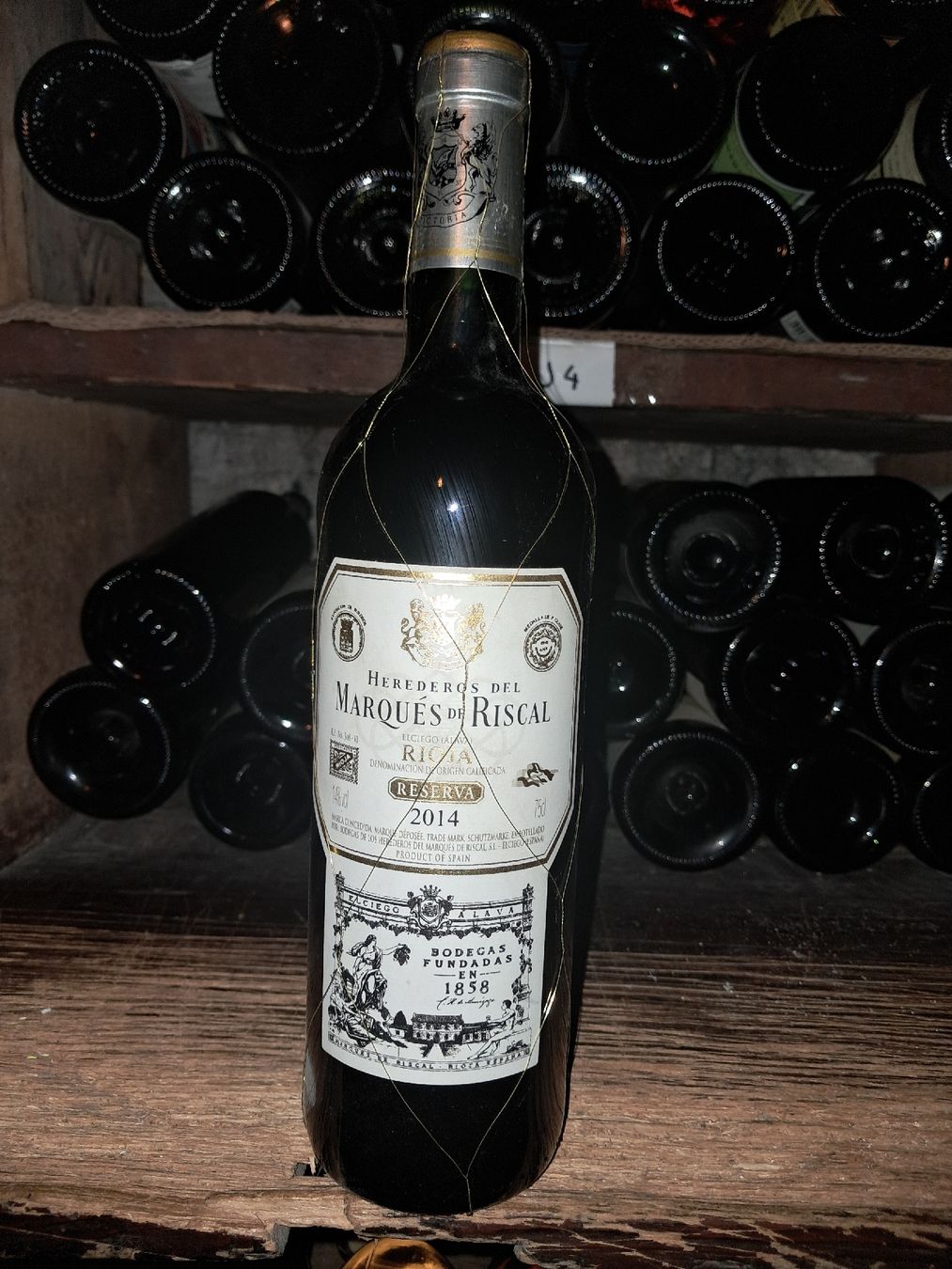 Rioja Vino: Marqués de Riscal Reserva 2014 – Nuovo e nell'imballaggio originale da Le locle venduto da juliensaran