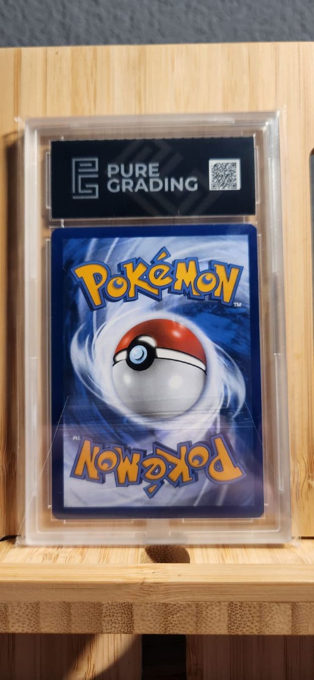 Pokémon Carte collezionabili: Pikachu Celebrations - Pure Grading 9.5 - PSA 10? – Nuovo e nell'imballaggio originale da Moutier venduto da tom_9zxw 1