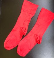 Migros Socken rot handgekettelt neu