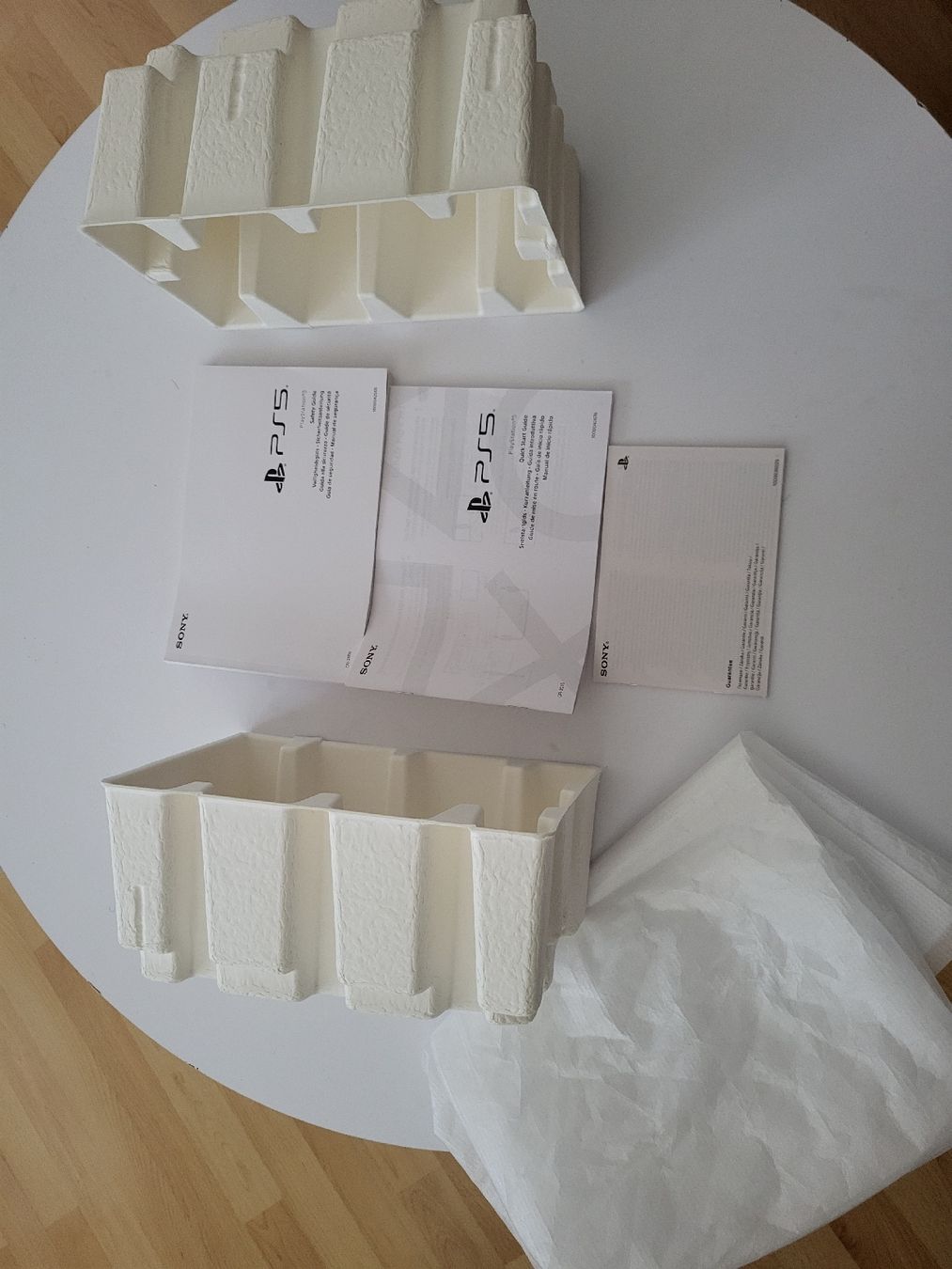 Autres décorations & accessoires: Box,PlayStation 5  – Neuf (Voir description) à Gerlafingen par carale256 3