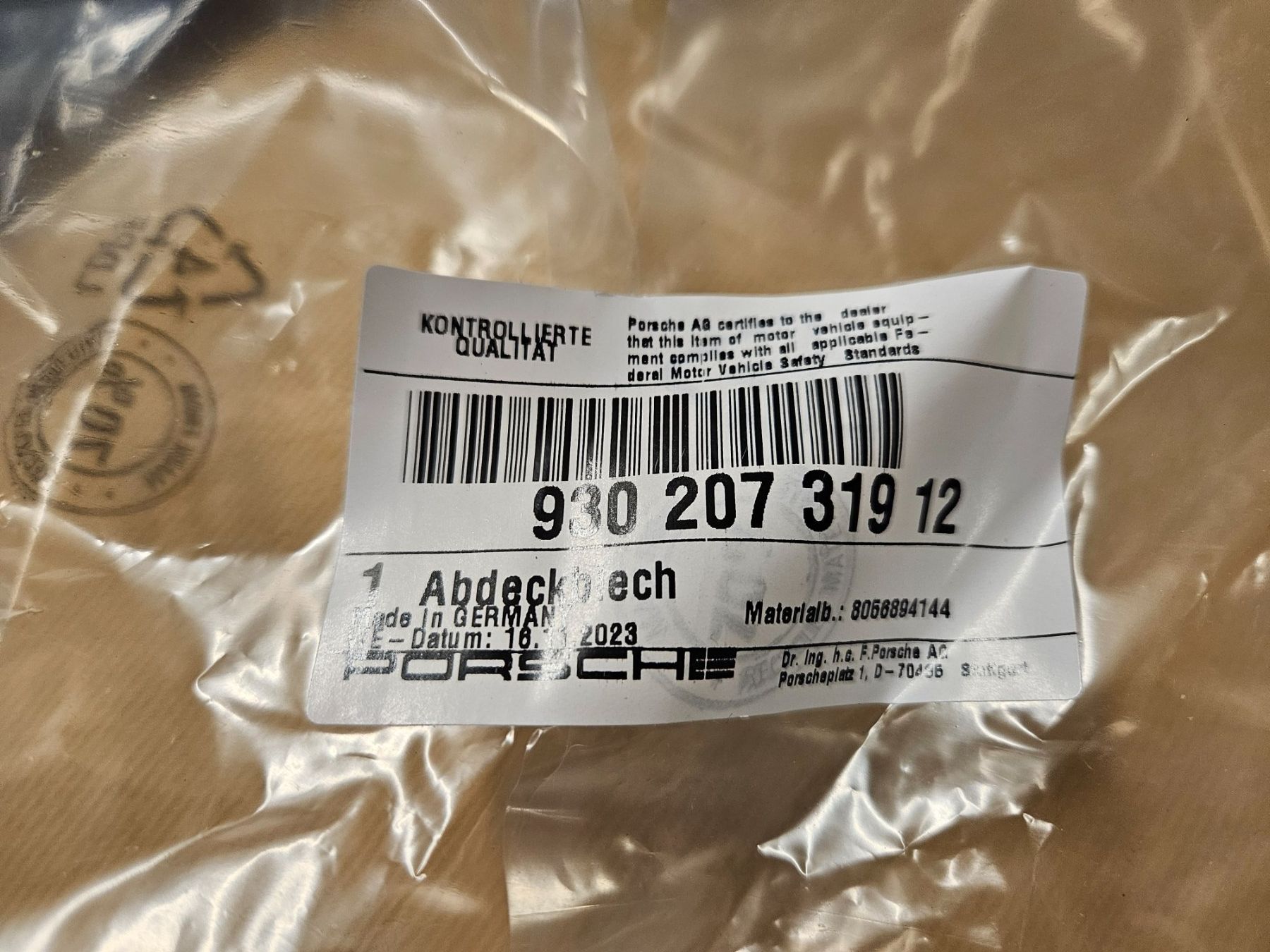 Porsche Tutti pezzi di ricambio auto: Porsche 930 Turbo Oelkühler Blech – Nuovo e nell'imballaggio originale da Wallisellen venduto da Toml1169 9