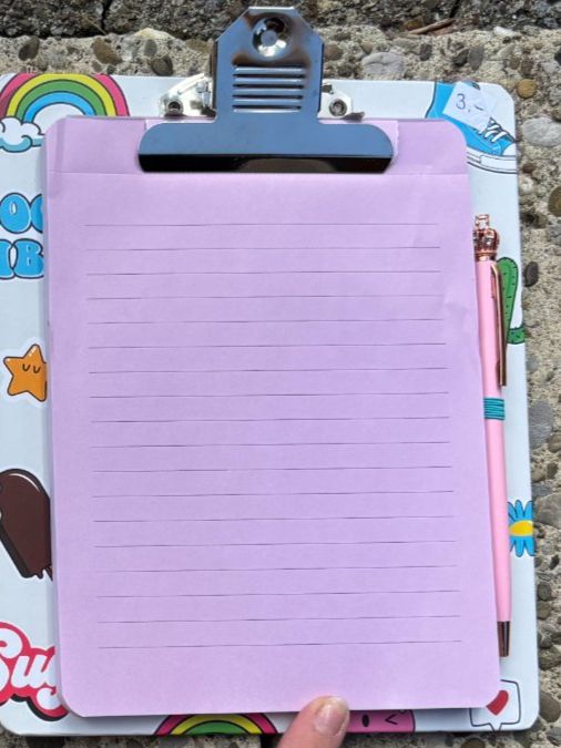 Schreibblöcke: Klemmbrett Mit Notizbüchlein und Stift – Gebraucht aus Olten von Sonjason