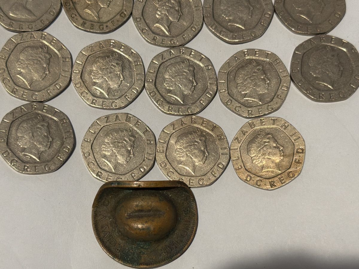 Tutti le monete: Royaume Uni 20 Pence Münzen  – Usato da Hittnau venduto da Pat_yl7f 5