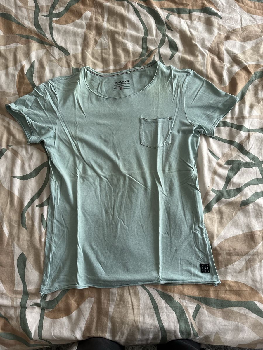 T-Shirts: Blend T-shirt S – Gebraucht aus St. Gallen von Bigt93 1