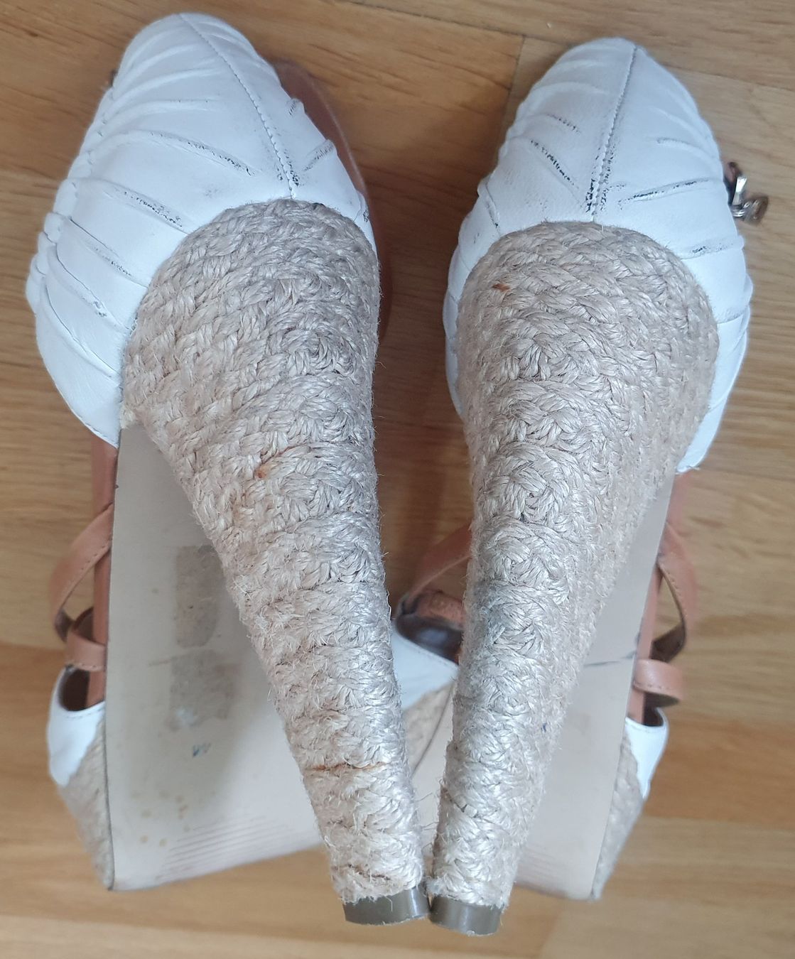 Guess Scarpe da donna: Sandales Guess avec talons - Taille 41 – Usato da Court venduto da Jovi2 4
