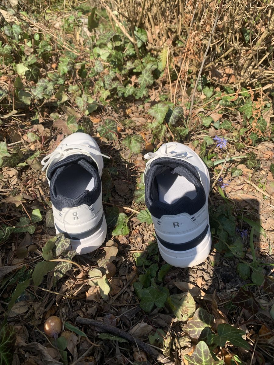 On Scarpe da uomo: On Running,  blanches, taille 41 – Usato da Prangins venduto da odermange 2