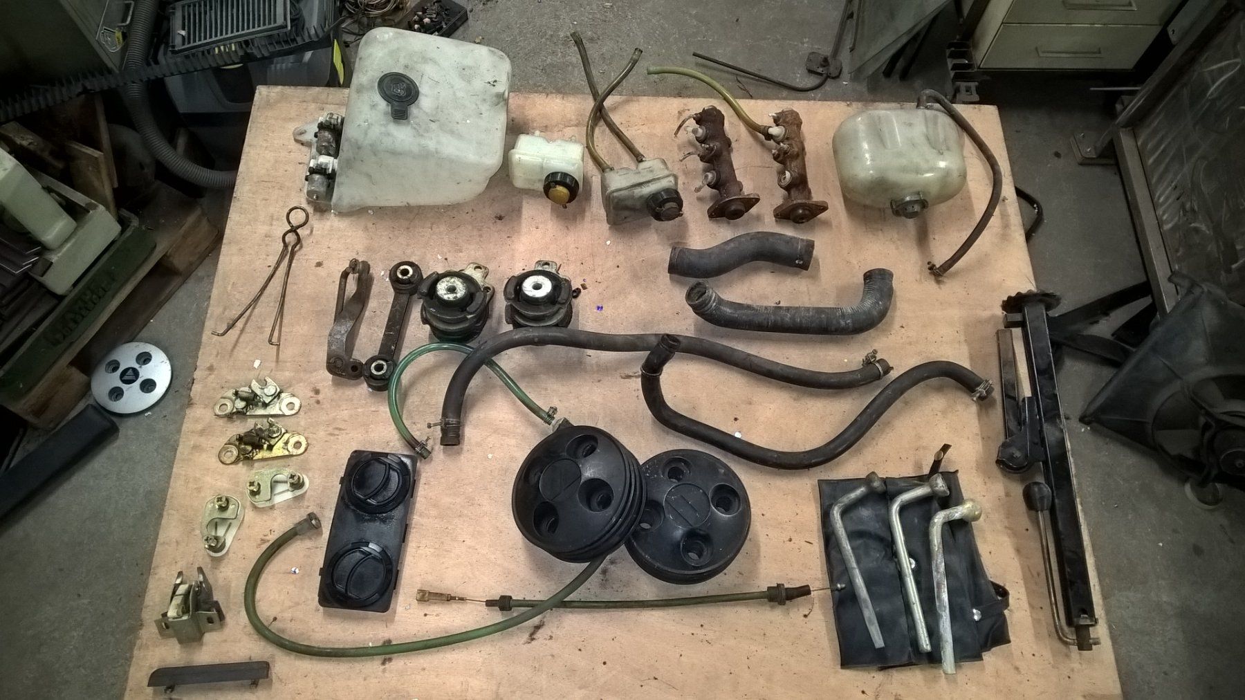 Lancia Tutti pezzi di ricambio auto: Pièces détachées Lancia A112/Junior - restauration – Usato da Satigny venduto da massimo-95 3